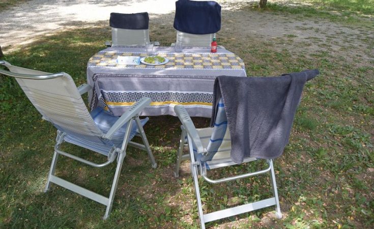 Ontbijttafel-Camping